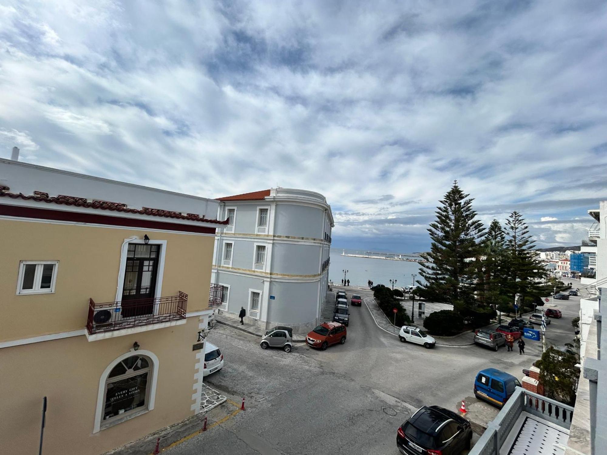 Tinion Urban Hotel Tínos Buitenkant foto